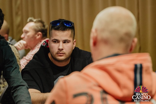 Warm Up Hendonmob Championship 30.000€ GTD