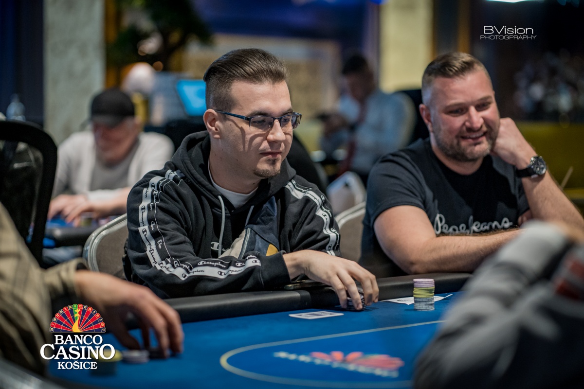 LIVE REPORT: Thirty Grand - Mystery Bounty 30.000€ GTD DAY 1A | Banco  Casino Košice